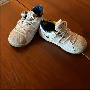 Golden State Warriors Nike toddler no tie sneaker